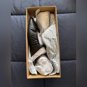 Steve Madden mules NWT